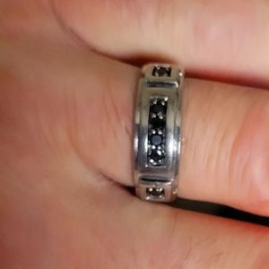 10 karat white gold wedding ring